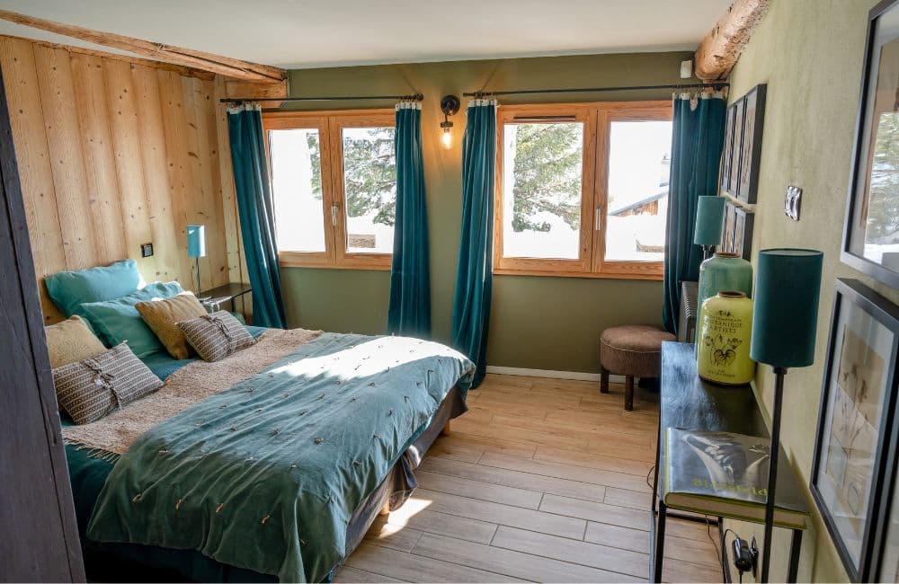 Chambre Alpage — 1 lit double ou 2 lits simples, flexibilité optimale