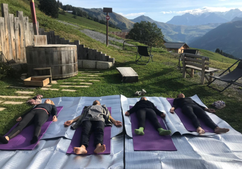 team building Chalet Nantailly un team building yoga au Chalet Nantailly